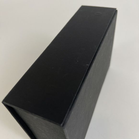 Oakley Empty box only *NO SUNGLASSES* BOX ONLY - Picture 10 of 12